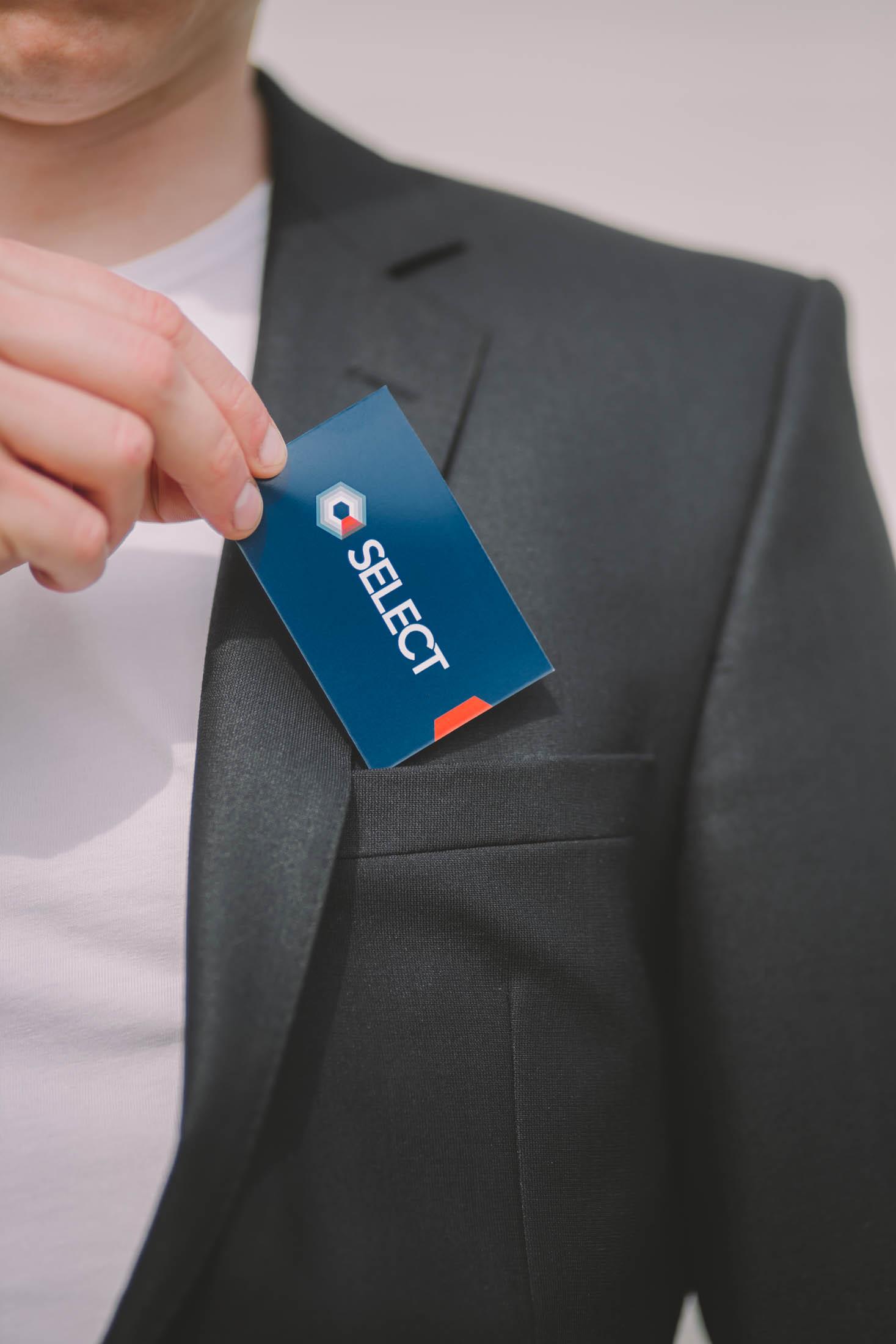 Perfect Pixel ondersteunt Select met een rebranding en consistente communicatie die hun kernwaarden wereldwijd uitstraalt.