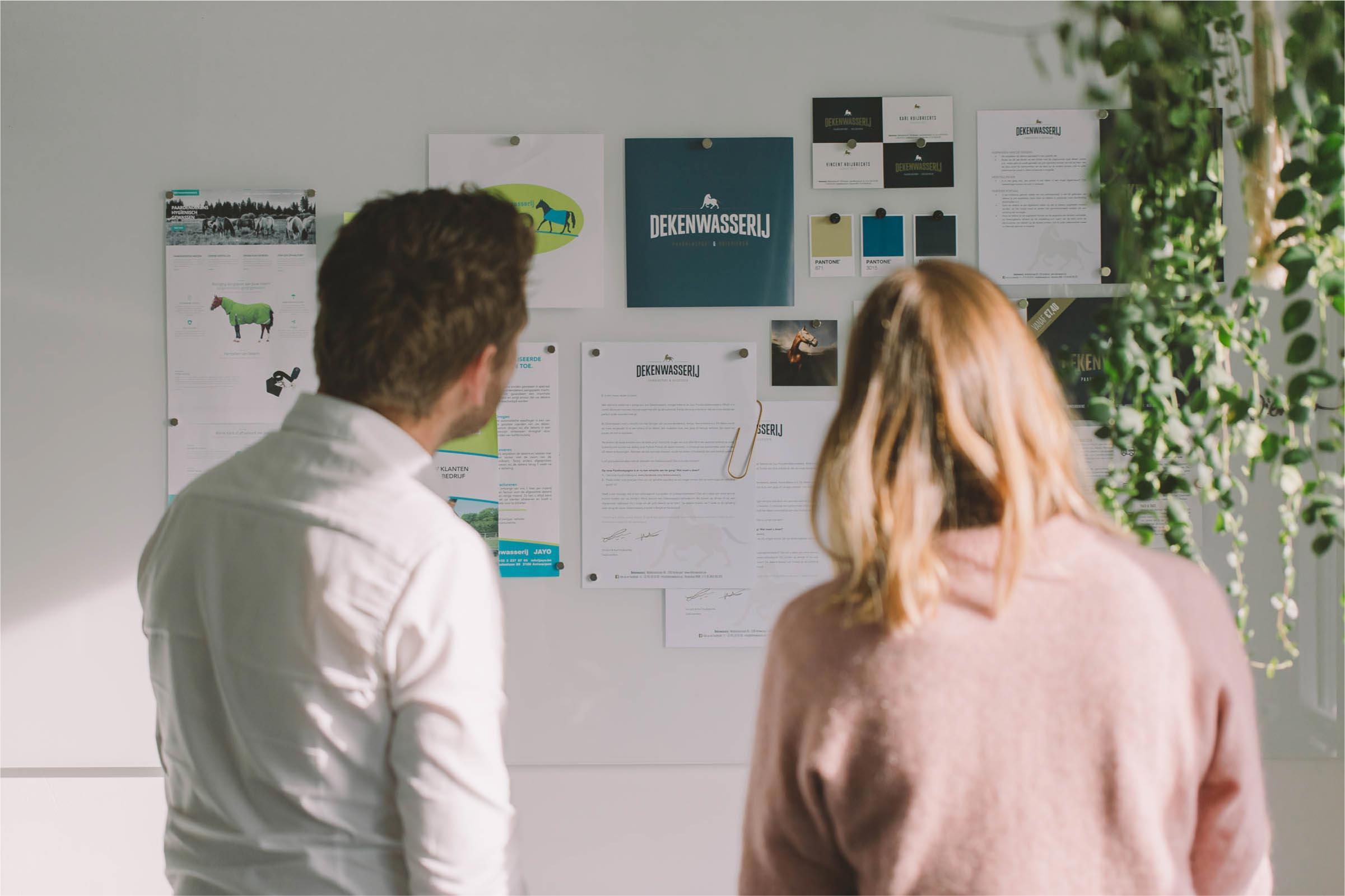 Perfect Pixel - Dekenwasserij Ontdek hoe Perfect Pixel Dekenwasserij opnieuw positioneerde met een sterke merkidentiteit, gericht op kwaliteit en authenticiteit voor paardenliefhebbers.