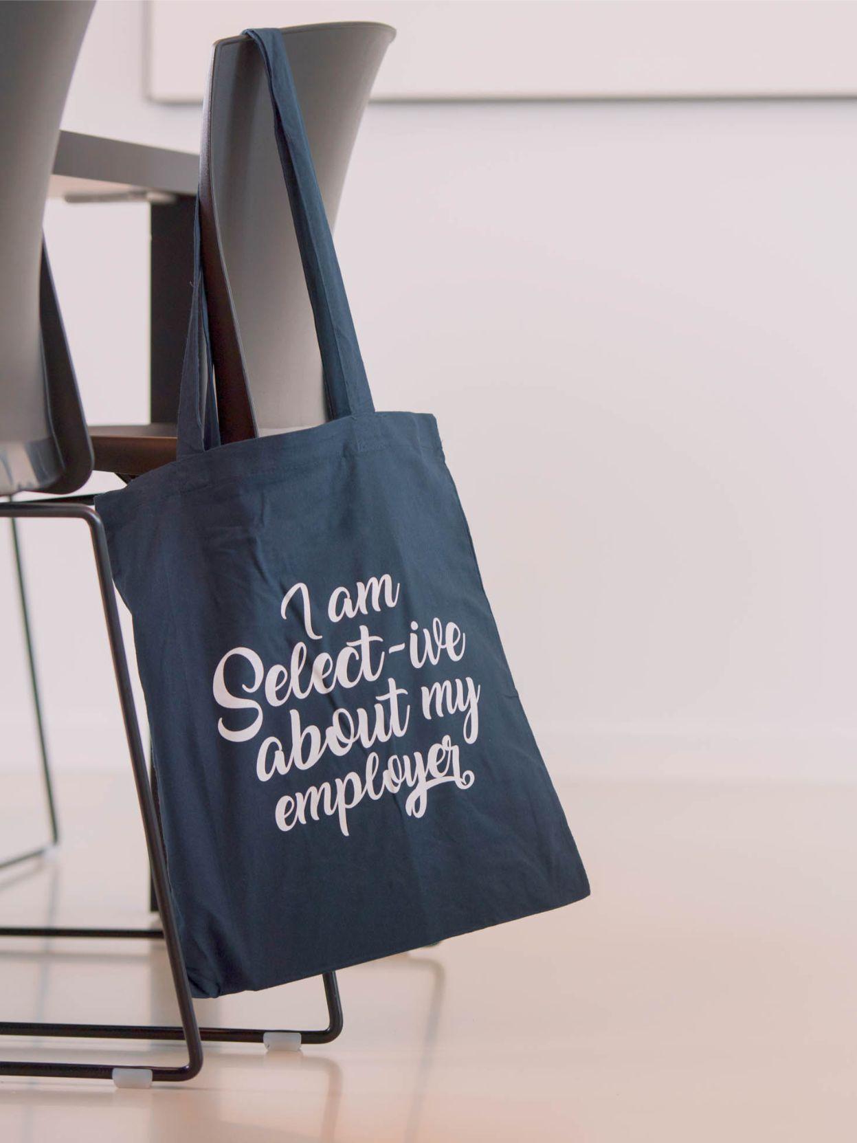 Perfect Pixel ondersteunt Select met een rebranding en consistente communicatie die hun kernwaarden wereldwijd uitstraalt.